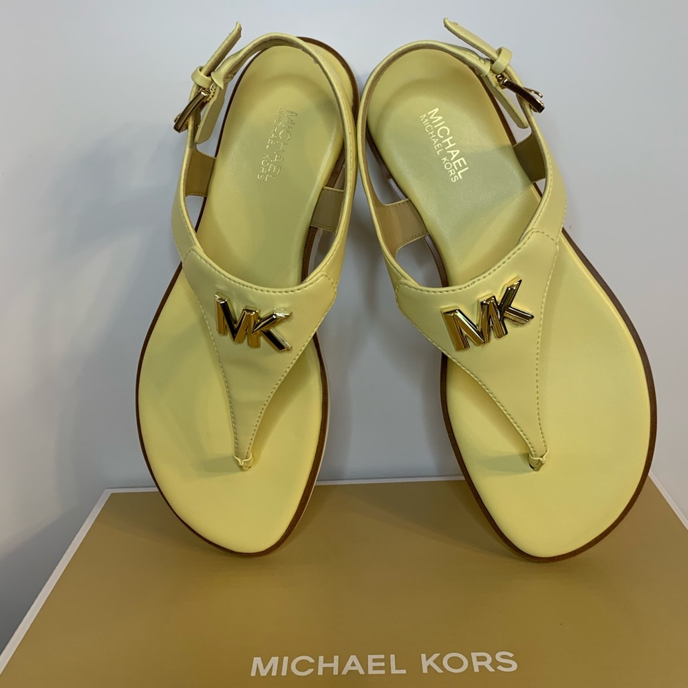 Michael Kors Jilly Flat Sandals - Picture 9 of 11